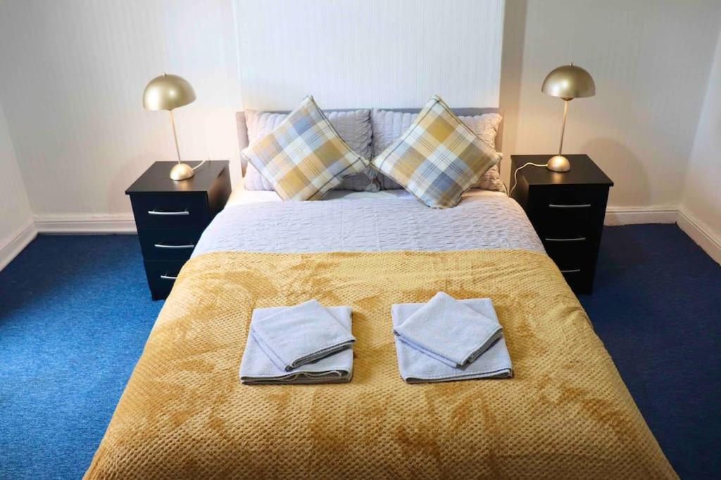 Peaceful 2 Bed House Free Wifi And Parking Apartment Leeds  Ngoại thất bức ảnh