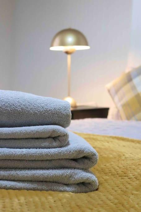 Peaceful 2 Bed House Free Wifi And Parking Apartment Leeds  Ngoại thất bức ảnh