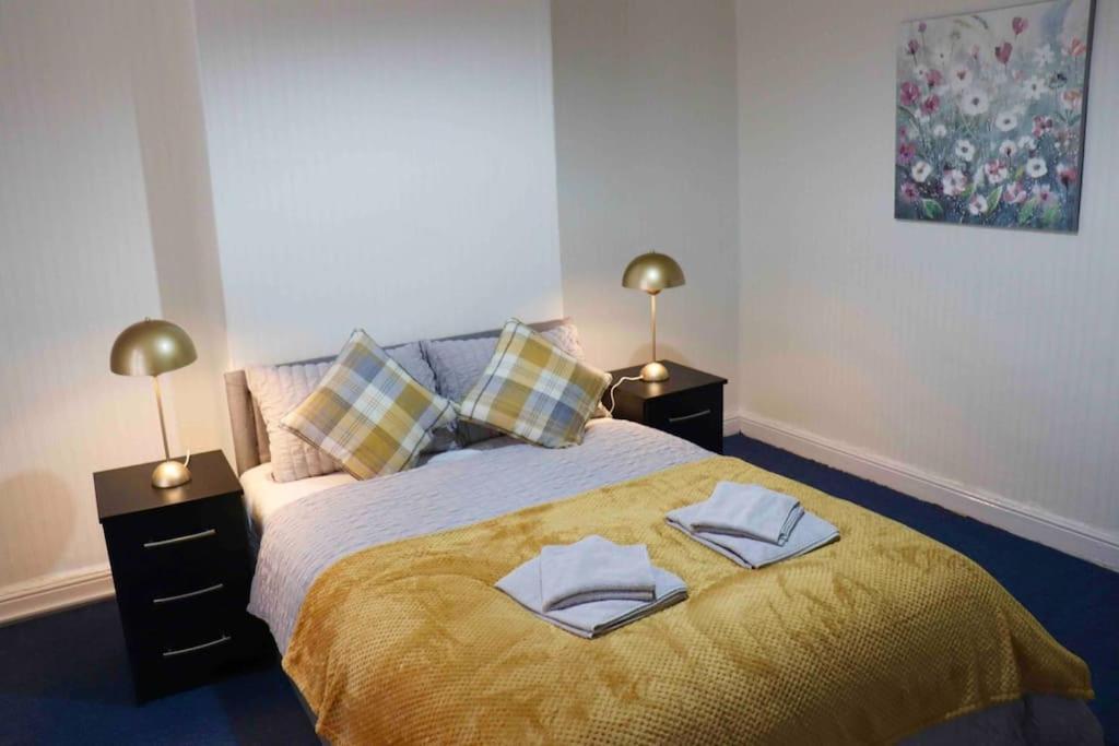 Peaceful 2 Bed House Free Wifi And Parking Apartment Leeds  Ngoại thất bức ảnh